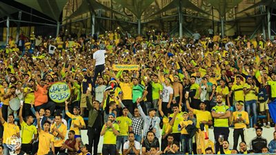 إدارة عشوائية.. جماهير الإسماعيلي تهاجم مجلس الإدارة