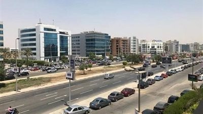 قطع المياه عن التجمع الأول بالكامل بسبب كسر في خط الصرف الصحي