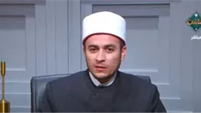 هل يجوز إخراج الزكاة للأقارب؟.. أمين الفتوى يوضح