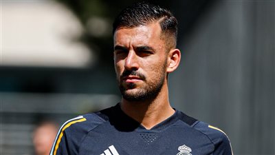 رسميًا.. ريال مدريد يعلن إصابة سيبايوس قبل بداية الموسم الجديد