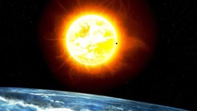 تؤثر على الإنترنت على مستوى العالم.. عاصفة شمسية ضخمة تضرب الأرض 