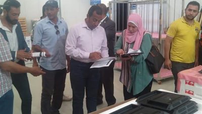 مراجعة الصرف الصناعي بالمنطقة الاستثمارية بميت غمر دقهلية للتأكد من مطابقته للشروط البيئية