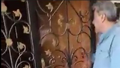 القبض على رجل أعمال التجمع الخامس بعد إطلاقه النار على زوجته