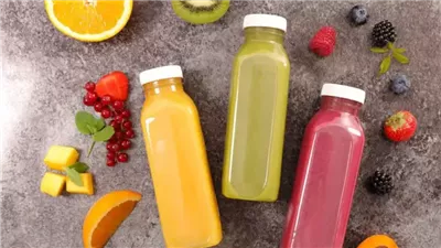 دراسة تحذر من عصائر الفاكهة والمشروبات الغازية بسبب احتوائها على مواد سامة