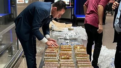 ضبط راكب أجنبي حاول تهريب 75 ألف قرص دواء محظور تداوله