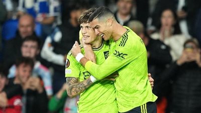 تأثير رونالدو.. نجم مانشستر يونايتد يتدرب بقميص النصر السعودي| فيديو