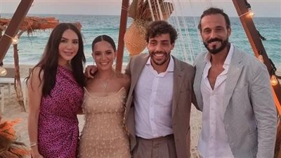 الكاتبة إنجي علاء تحتفل بخطبة شقيقتها بحضور زوجها يوسف الشريف
