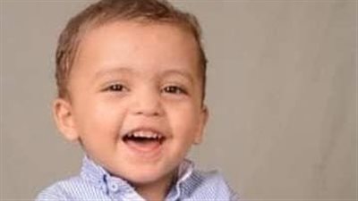 وفاة الطفل إيلاي جورج المريض بأشرس أنواع السرطان.. ووالده: سبتني بدري قوي