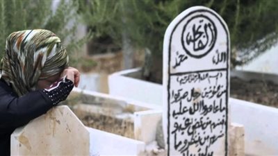 دعاء قصير للأم المتوفية.. كيف ترد بعض الجميل لوالديك بعد الوفاة؟