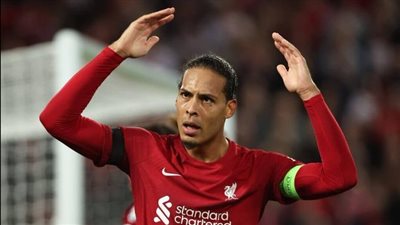 فان دايك: التنافس بين صلاح واللاعبين مهم لـ ليفربول.. وكأس الرابطة من أفضل ذكرياتي مع الفريق