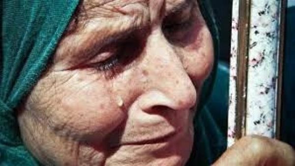 مسنة - تعبيرية 