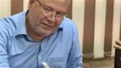 خصص يوما للكشف المجاني.. وفاة طبيب مخ وأعصاب بالمحلة خلال صلاة الفجر| بث مباشر  