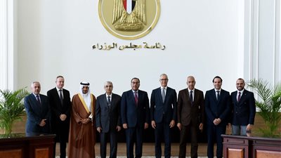 رئيس الوزراء يشهد توقيع وثيقة إتاحة الأرض لبدء دراسات تطوير مشروع طاقة رياح بغرب سوهاج