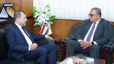 رئيس معهد التخطيط القومي يلتقي مسئول قسم المبادرات دون الإقليمية بلجنة الأمم المتحدة الاقتصادية لإفريقيا