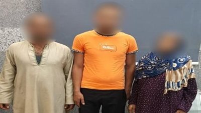 القبض على سيدة وآخر أطلقا أعيرة نارية في الهواء بالمنيا