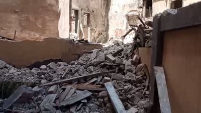 دون إصابات.. انهيار أجزاء خارجية من عقار على سور مدرسة بالإسكندرية| بث مباشر