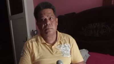 مواطن مصاب بـ مرض بورغر النادر في بورسعيد: بناشد المحافظ أستلم محلي بعيدًا عن طليقتي | بث مباشر 