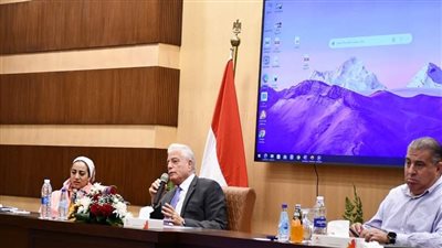 خلال مؤتمر المتابعة الدوري الأسبوعي.. محافظ جنوب سيناء يشكر وزيرة التضامن لدعمها المحافظة