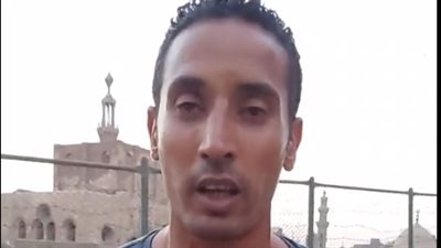 شاهد عيان على حادث انهيار عقار الخليفة: السقف وقع على الست اللي ماتت وهي بتصلي