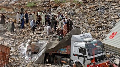 الأرصاد الباكستانية تتوقع مزيدا من الأمطار الغزيرة واحتمال حدوث فيضانات وانهيارات أرضية