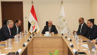 حجازي يؤكد على أهمية إعداد الكوادر البشرية في مجال التربية والتعليم وإعداد القادة من الشباب