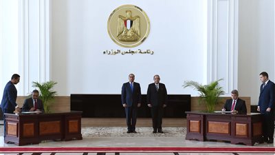 مدبولي يشهد توقيع بروتوكول بشأن إصدار تراخيص المشروعات الصناعية داخل المناطق الحرة والاستثمارية