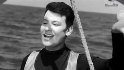 كوكب الشرق صححت له النطق وغار منه العندليب.. لمحات من حياة الفنان محمد رشدي