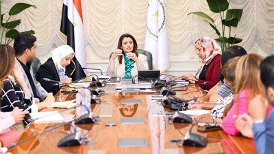 وزيرة الهجرة: نهتم بجميع المصريين بالخارج على قدم المساواة