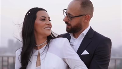 20 صورة من عقد قران المخرجة بتول عرفة وهاني الطمباري