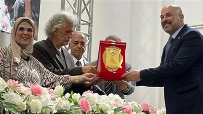 نقابة أطباء القاهرة تحتفل بيوم الطبيب وتكرم عددا من مديري المستشفيات