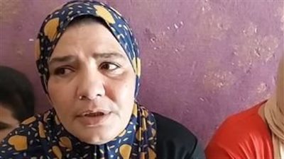 سيدة تستغيث من تعدي زوج ابنتها عليها بالغربية: ضربني بمطواة علشان بنتي رفعت قضية خلع| بث مباشر 