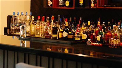 طردوه من الحانة بسبب سكره وتحرشه بالنساء فأشعل بها النيران وقتل 11 شخصا 