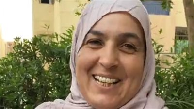 والدة أحد أوائل الجمهورية بالتعليم الفني: ابني رفع راسي.. وبتشرف بيه عشان تعبت في تعليمه | بث مباشر