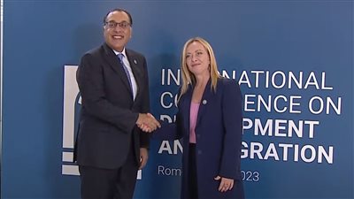 مدبولي يصل مقر انعقاد المؤتمر الدولي للتنمية والهجرة.. ورئيسة وزراء إيطاليا تستقبله