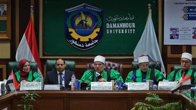 وزير الأوقاف يناقش رسالة دكتوراه في الدراسات الأدبية والنقدية بجامعة دمنهور