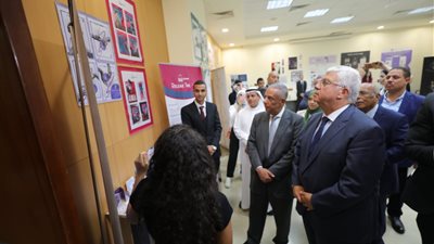 وزير التعليم العالي يزور الجامعة العربية المفتوحة.. ويشيد باستعداداتها للعام الدراسي الجديد