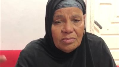 بعد اعتدائهم عليها بالضرب وطردها.. استدعاء زوج وأولاده لطردهم والدتهم المسنة من المنزل بالقليوبية 
