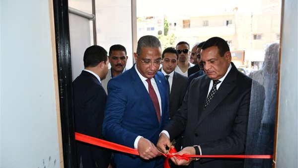 وزير التنمية المحلية