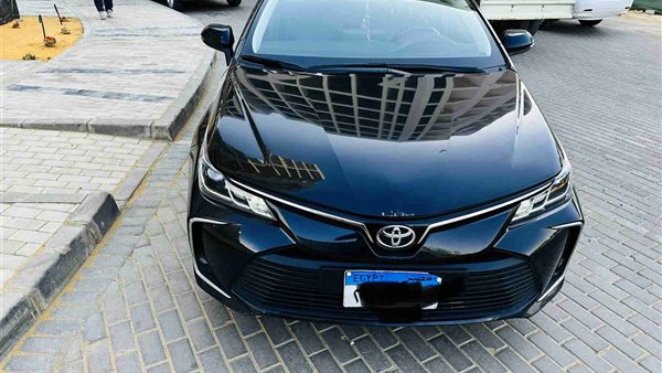 تويوتا كورولا 