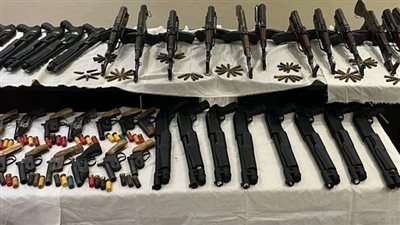 ضبط 29 بندقية آلية وتنفيذ 631 حكما قضائيا متنوعا في حملات أمنية بأسيوط