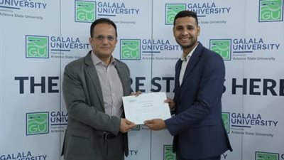 جامعة الجلالة تكرم الزميل أحمد حمدي مسؤول ملف الجامعات بالقاهرة 24