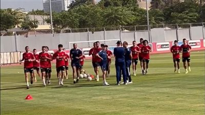 الأهلي يختتم تدريباته استعدادا للمصري بغياب الأساسيين وتصعيد الشباب I صور