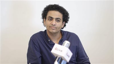 محمد صلاح العزب: كتبت سفاح الجيزة عشان الناس تبطل تقول على اللي بيبوس إيد أمه عريس لُقطة