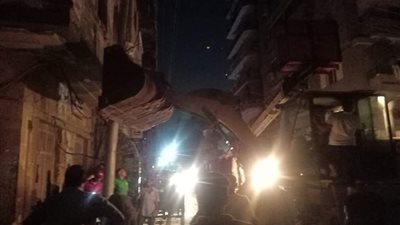 سقوط 3 أعمدة إنارة بسبب تآكل الصدأ في الدقهلية.. وقطع الكهرباء 