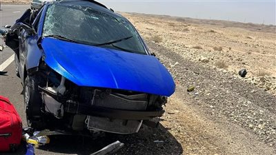 بينهم أطفال.. مصرع وإصابة 6 أشخاص من أسرة واحدة في انقلاب سيارة بالبحر الأحمر