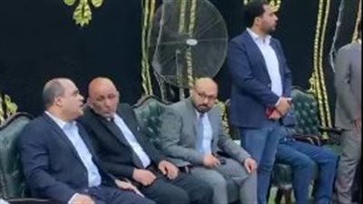 بحضور فريدة الشوباشي.. الدكتور محمد الباز يتلقى واجب العزاء في والده| بث مباشر