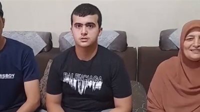 الطالب يوسف عمر العاشر على الجمهورية علمي بالثانوية الأزهرية: هحقق حلمي وأكون طبيب | بث مباشر