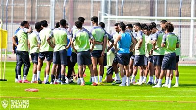 بعثة الزمالك تؤدي صلاة الجمعة في فندق الإقامة بالطائف