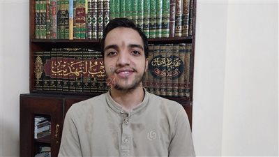 الثالث على مستوى سوهاج في الثانوية الأزهرية: كنت بذاكر من بعد الفجر وحفظي للقرآن الكريم ساعدني على التفوق|صور