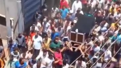 تشييع جثمان شاب قتل بطعنة خنجر خلال مشاجرة بالدقهلية 